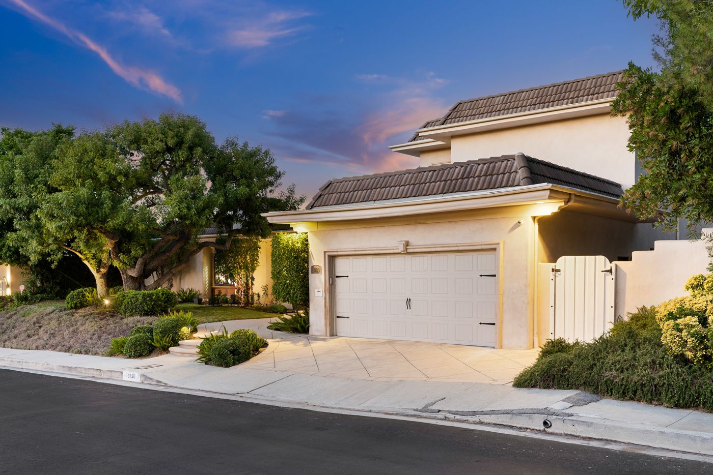 Arizona home with a freshly coated garage floor near the San Tan Mountains